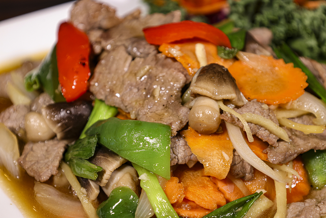 ginger lovers (pad khing) 3